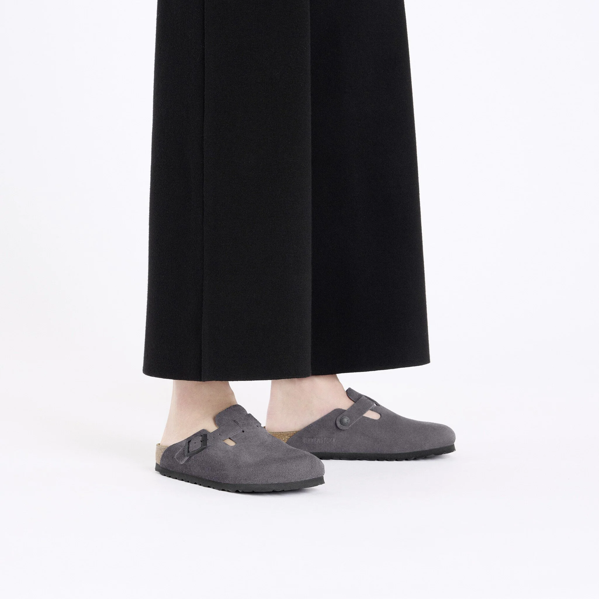 BIRKENSTOCK BOSTON SUEDE LEATHER | ZUECOS DE ANTE CON PLANTILLA ERGONÓMICA - Imagen 3