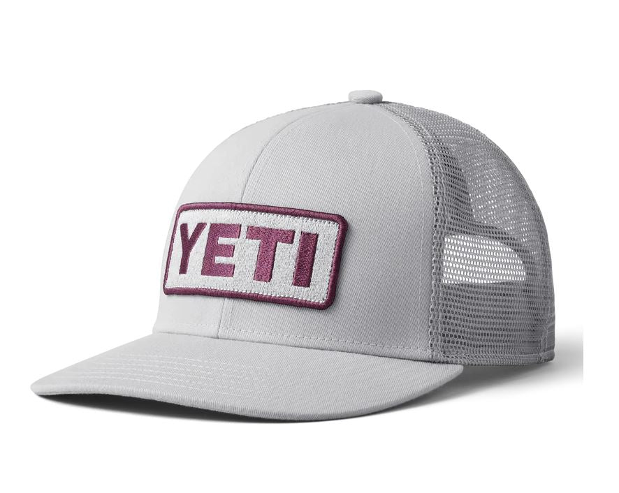 YETI LOGO BADGE TRUCKER HAT GREY | GORRA TRUCKER AJUSTABLE