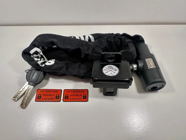 Antirrobo Volante + cinturón seguridad