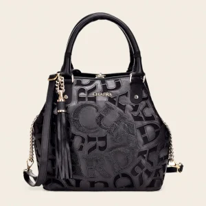 Bolso con logo perforado