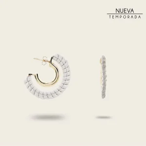 Arracadas en piel genuina para dama.