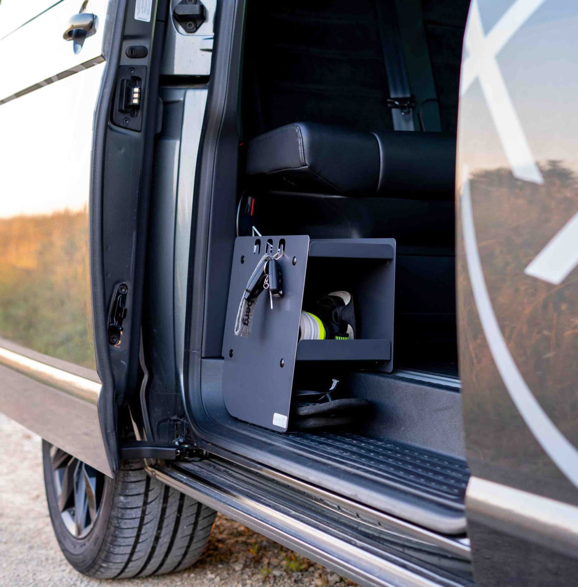 Zapatero ShoeBoxx VW T5/6/6.1 - Imagen 8