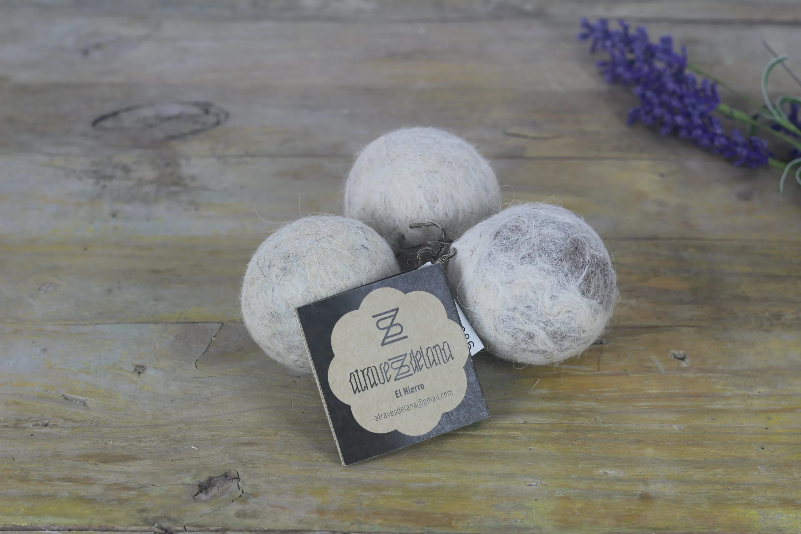 Bolas naturales de secado y lavado de lana canaria