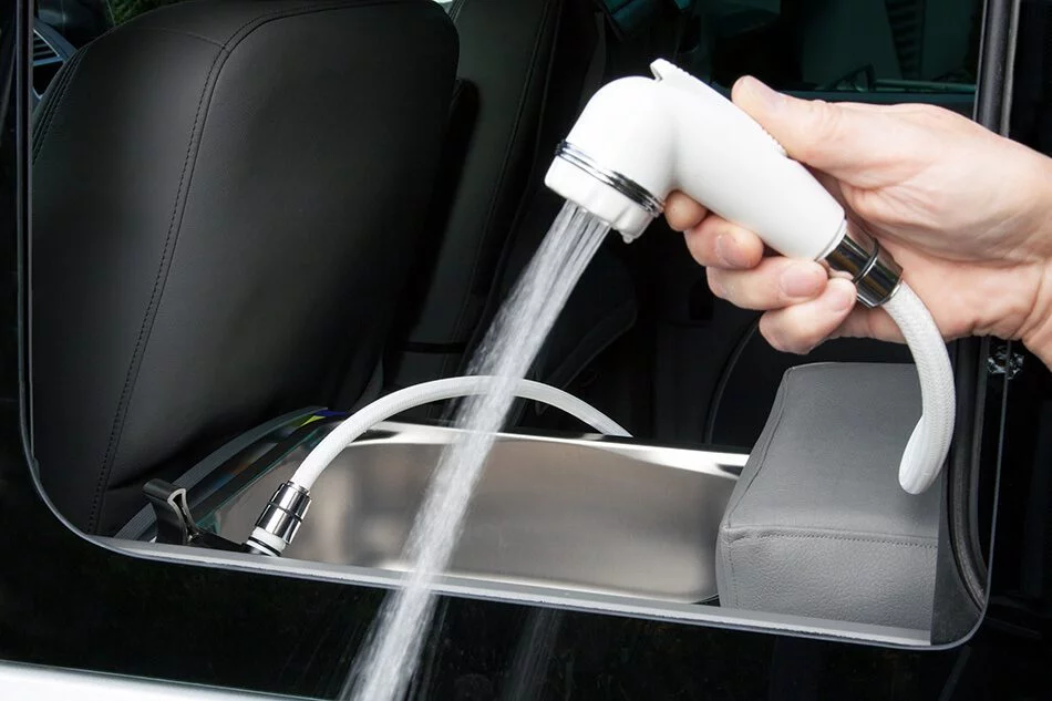 Ducha exterior grifo fregadero - Imagen 4