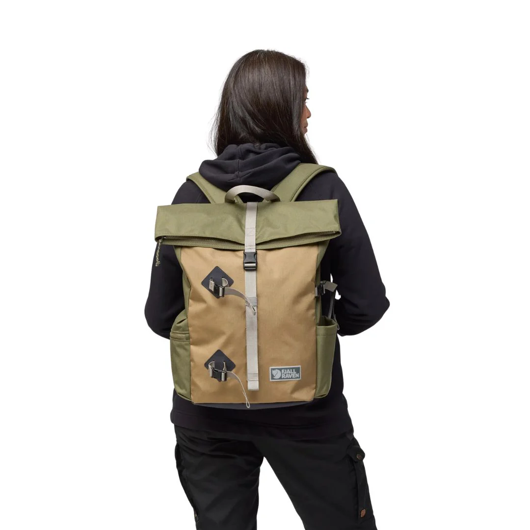 FJÄLLRÄVEN VARDAG FOLDSACK 25 | MOCHILA COMPACTA DE 25 L - Imagen 5