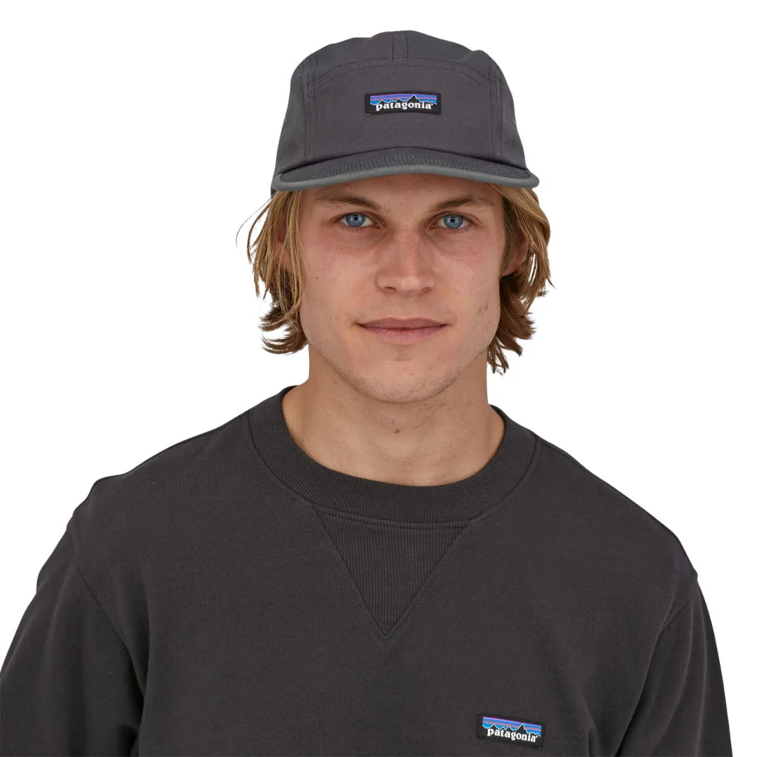 PATAGONIA P-6 LABEL MACLURE HAT | GORRA DE CINCO PANELES - Imagen 7